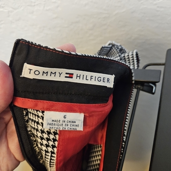 Tommy Hilfiger Black and White Printed Skirt Size 6 - Picture 6 of 7